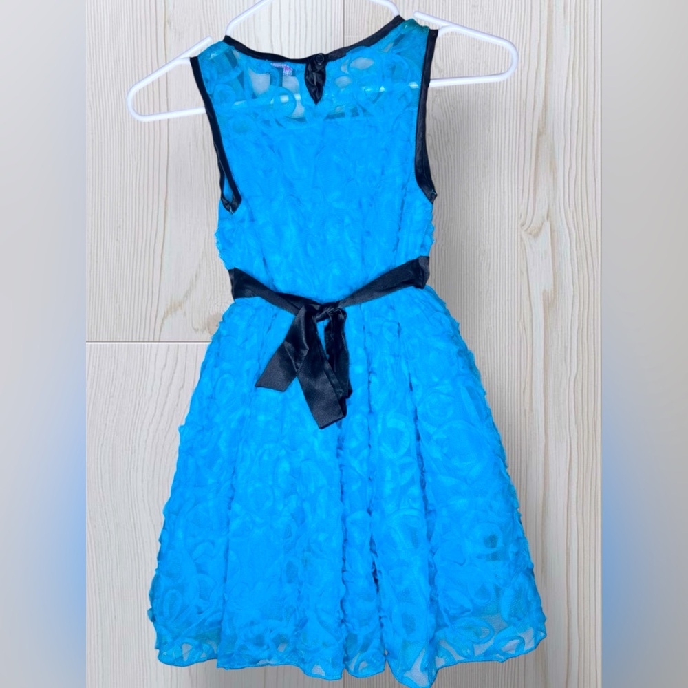 Girls Formal Ruffle Layered Dress - Picture 4 of 8